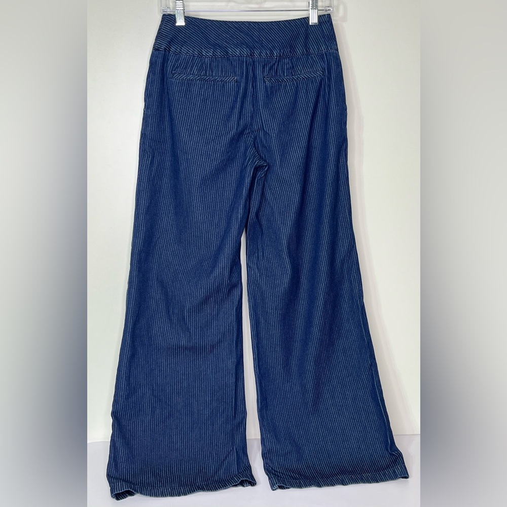 Cato Women 4 Wide Leg Jeans‎ Trouser Blue White Pinstripe - Picture 3 of 7